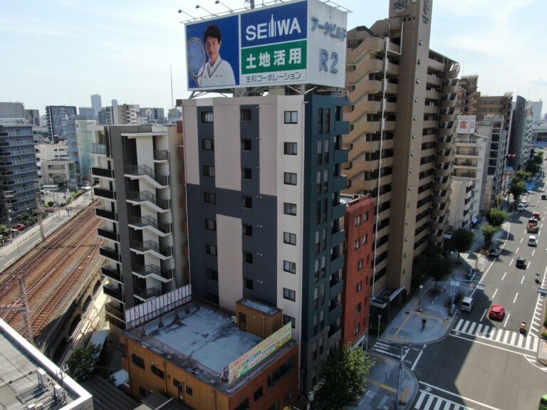 大阪府大阪市　10階建ビル　外壁リフォーム工事